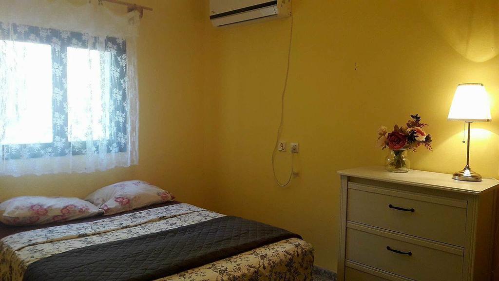 Lesanel - Guest House Arad Esterno foto